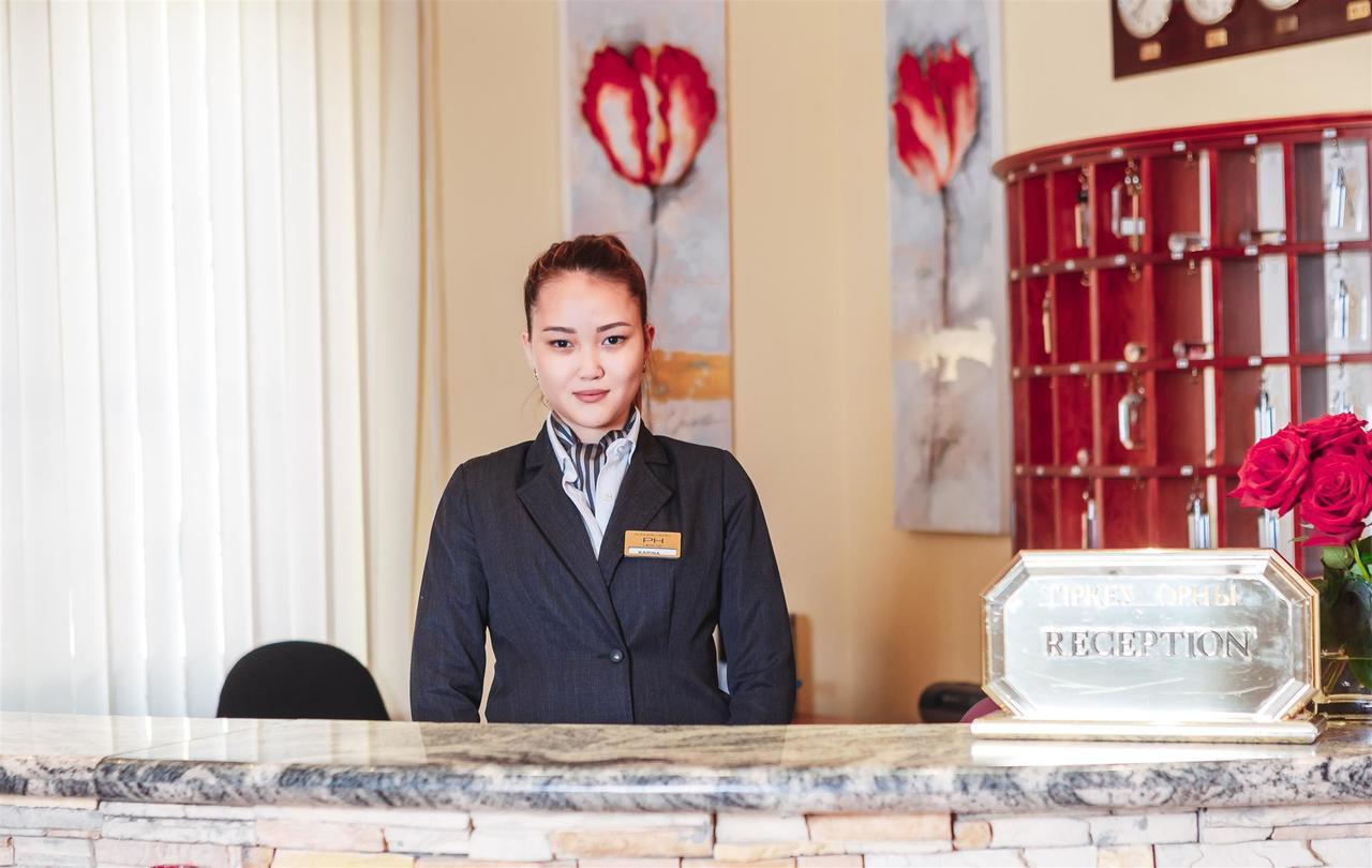 Hotel Pushkin Uralsk Exterior photo